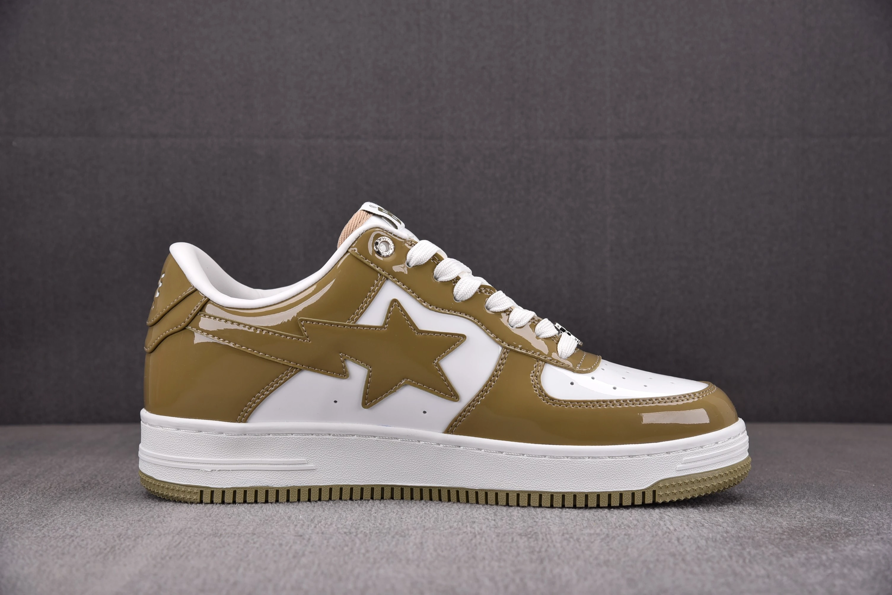 A Bathing Ape Bape Sta Patent Leather White Khaki (2023)