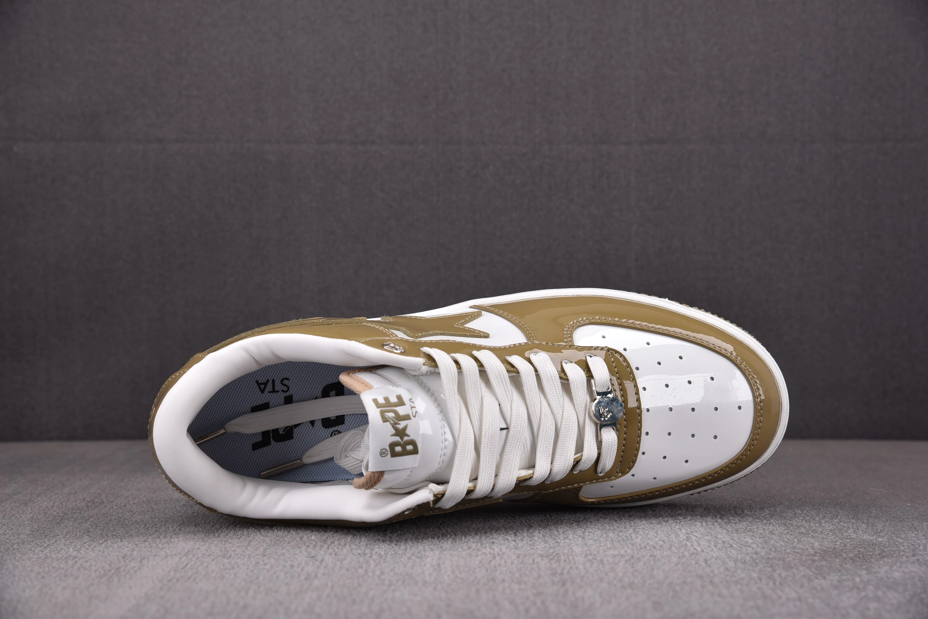 A Bathing Ape Bape Sta Patent Leather White Khaki (2023)