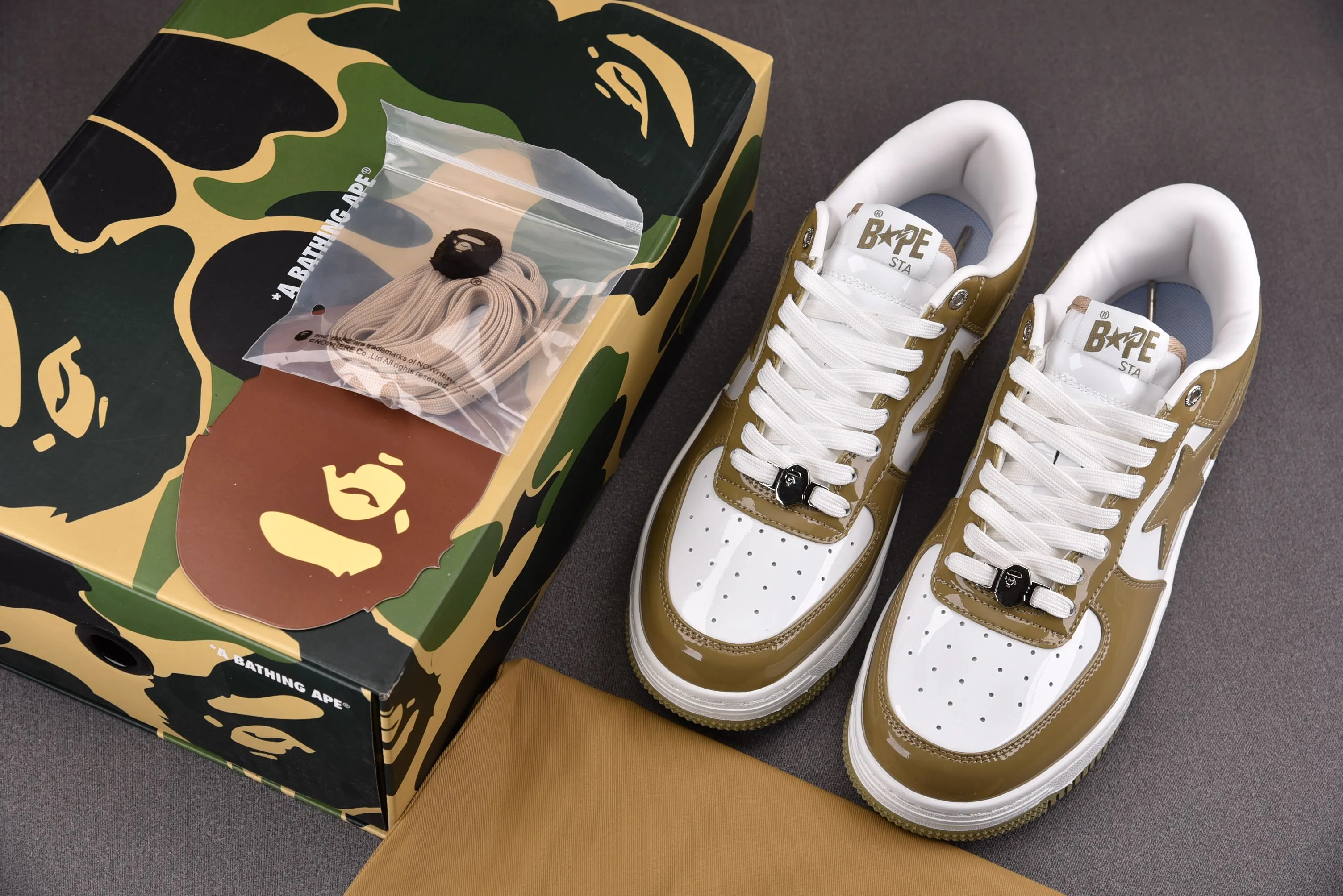 A Bathing Ape Bape Sta Patent Leather White Khaki (2023)