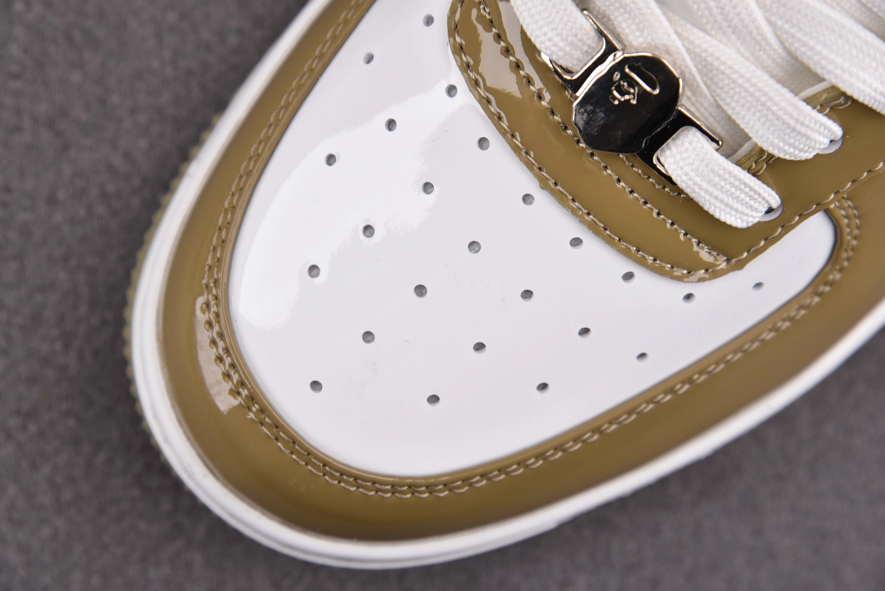 A Bathing Ape Bape Sta Patent Leather White Khaki (2023)