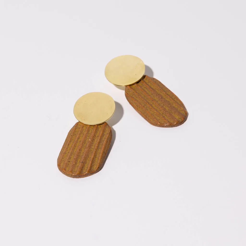 Reeded Oval Drop Earrings - Golden Umber + Brass